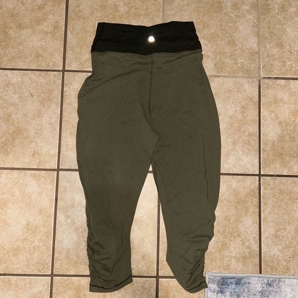 Lululemon Sunset Salutation Crop - Picture 5 of 10